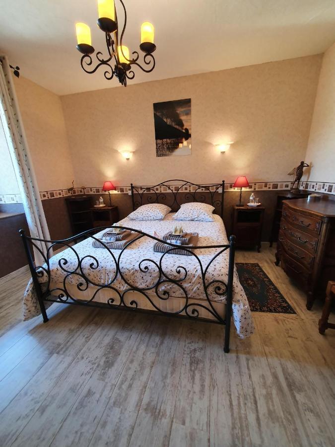 Au Bon Vivant Dampierre-sur-Salon Ruang foto