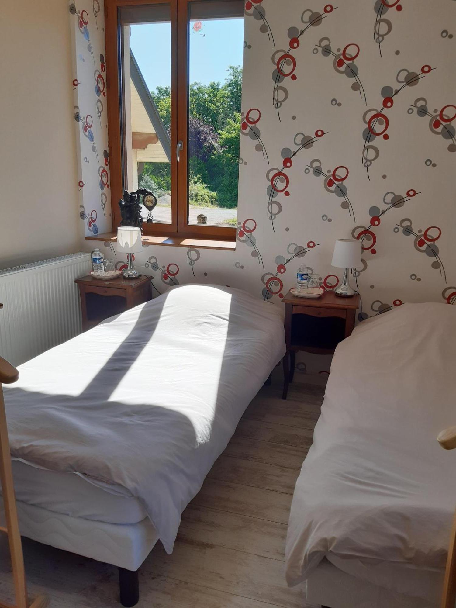 Au Bon Vivant Dampierre-sur-Salon Ruang foto