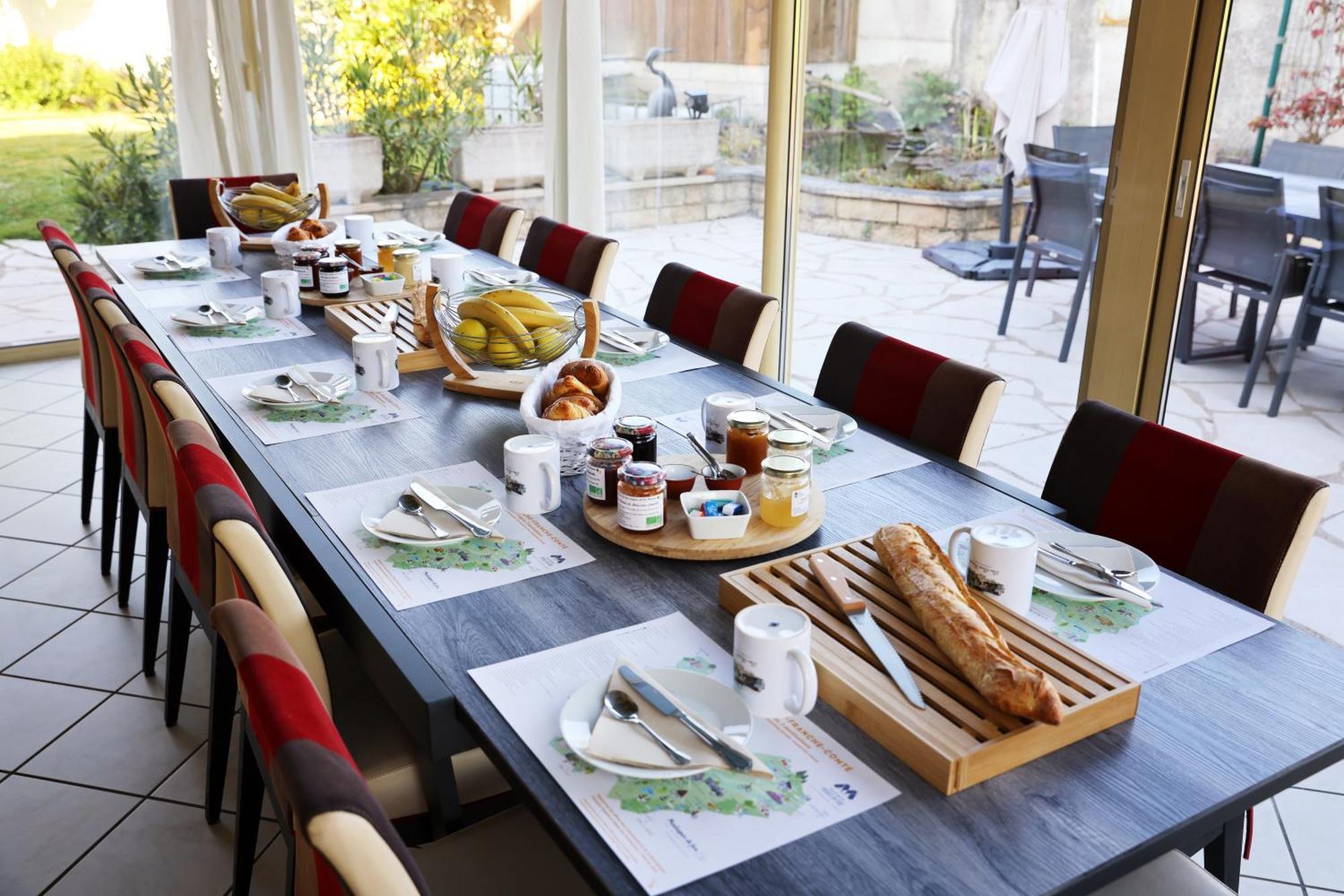 Au Bon Vivant Dampierre-sur-Salon Bagian luar foto