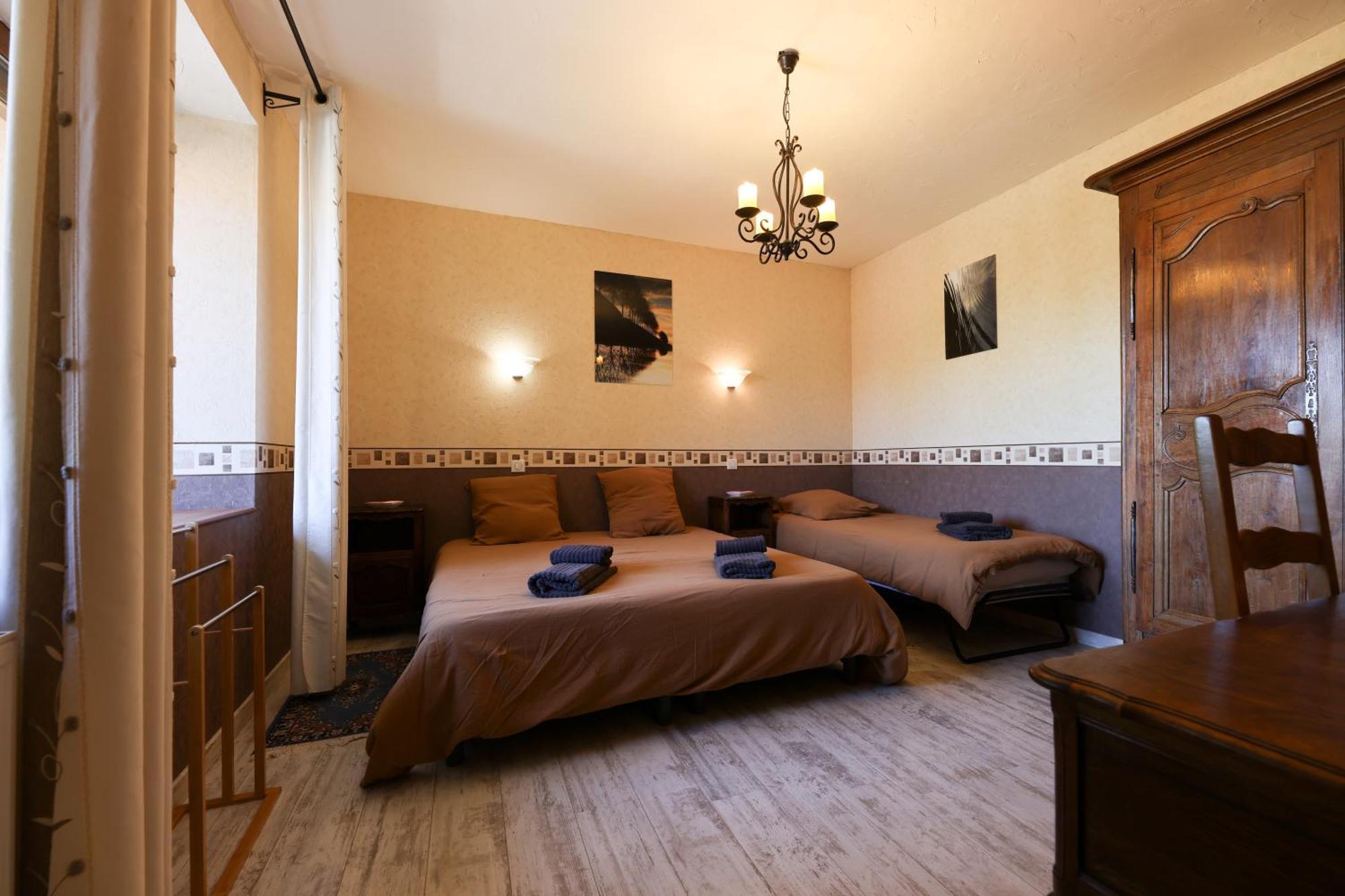 Au Bon Vivant Dampierre-sur-Salon Bagian luar foto